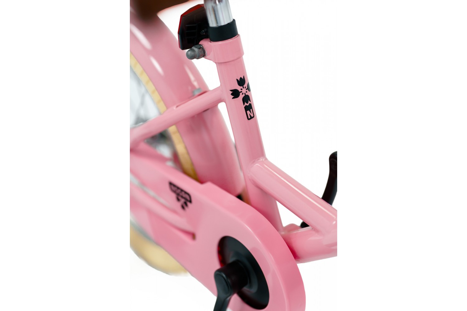 Nogan Dutchy Børnecykel 18 tommer Glansende Lyserød Nogan Dutchy Børnecykel 18 tommer Glansende Lyserød