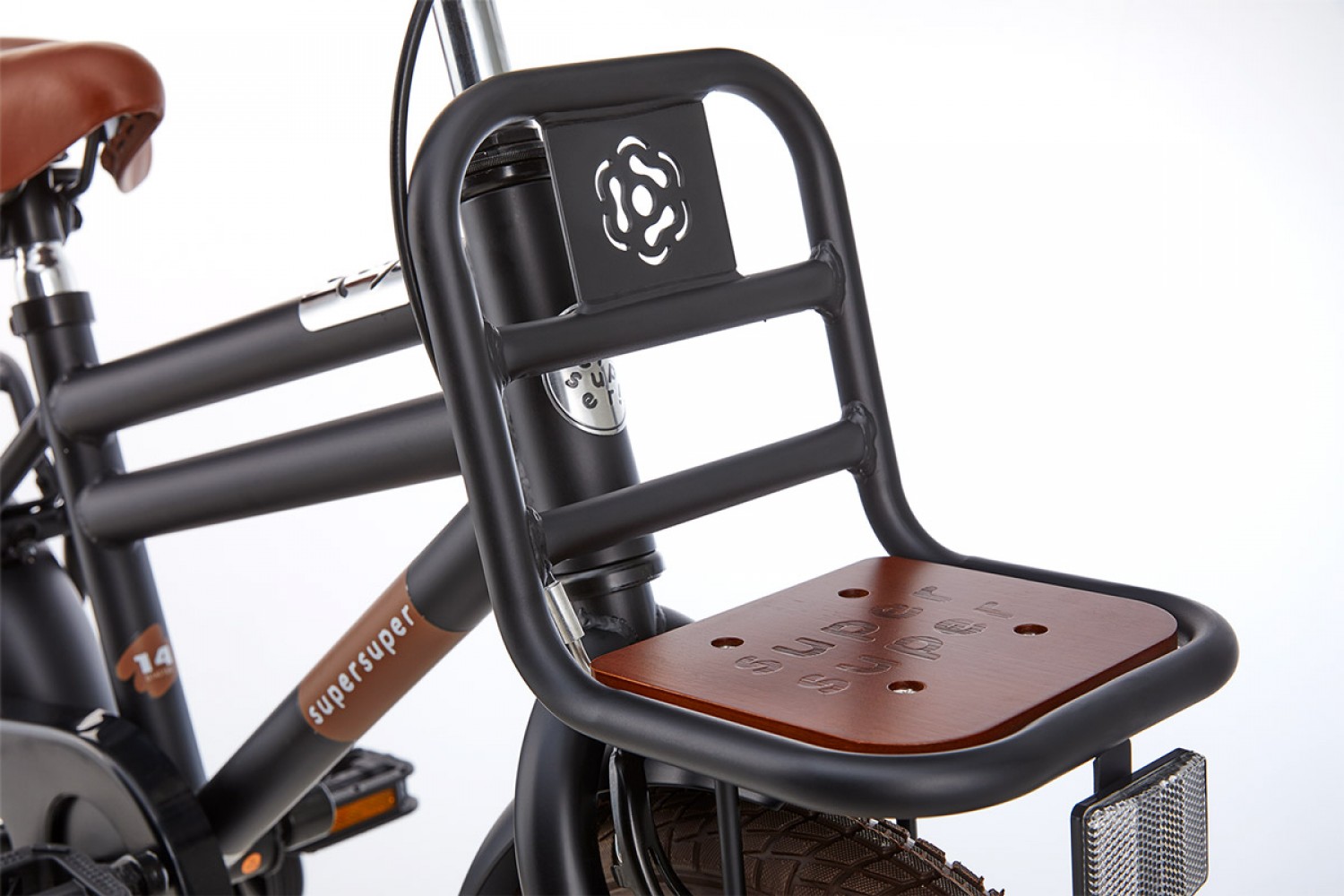 Supersuper Cooper Bamboo Børnecykel 14 tommer Drenge Matt Black Supersuper Cooper Bamboo 14 tommer Børnecykel Drenge Mat Sort